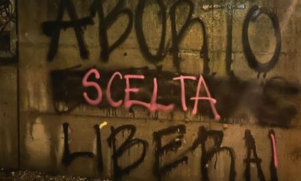 Squallido attacco vandalico al Centro di Aiuto aiuto alla Vita (CAV) di Padova
